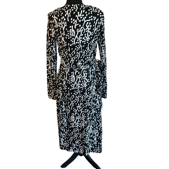 Diane von Furstenberg x Target Black White Print Wrap Midi Dress Size M - Picture 5 of 9